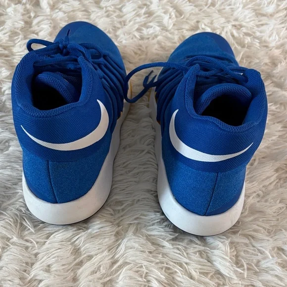 Nike Blue and White Athletic Shoes - Picture 2 of 4